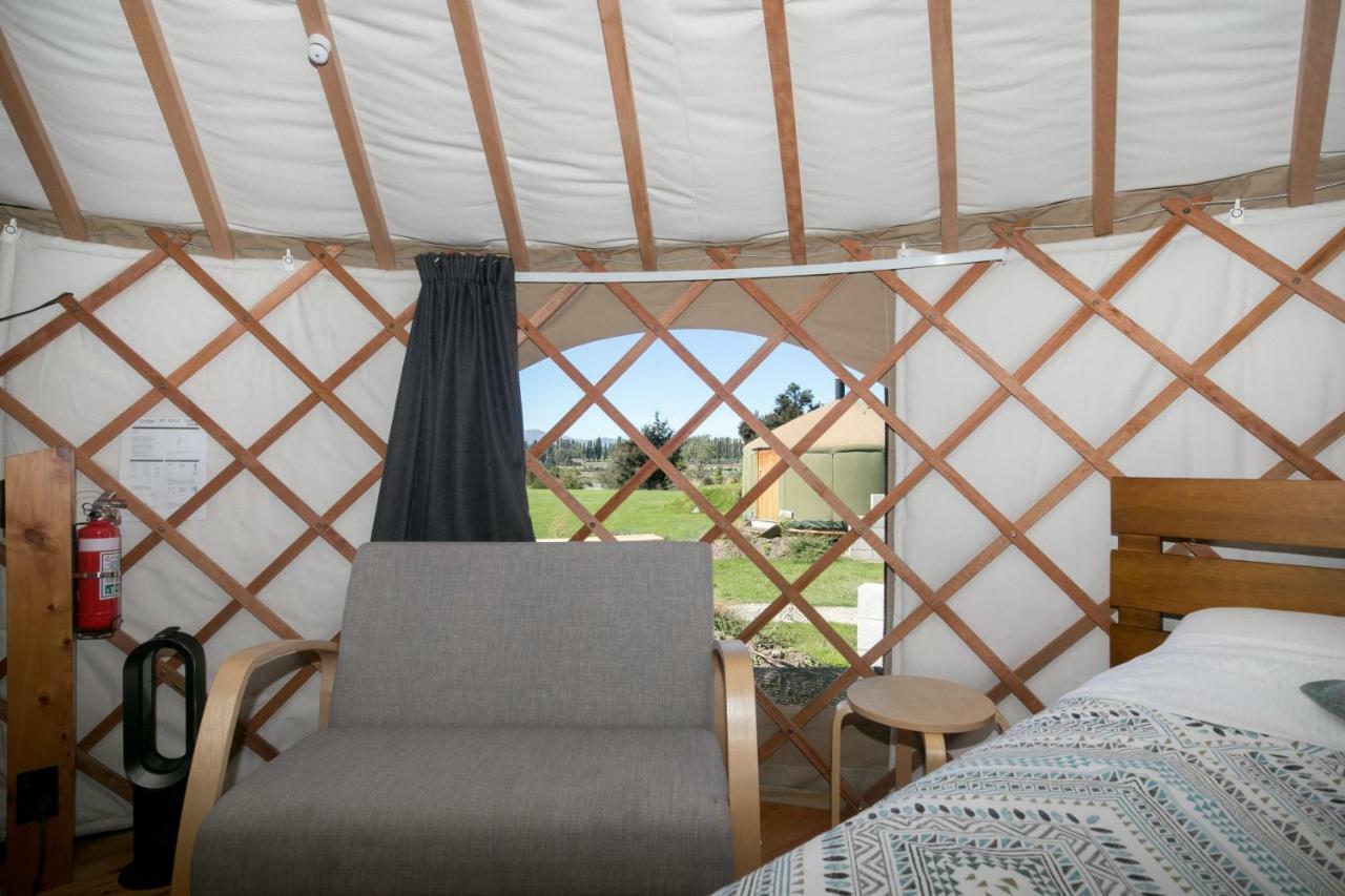 Oasis Yurt Lodge 瓦纳卡 外观 照片